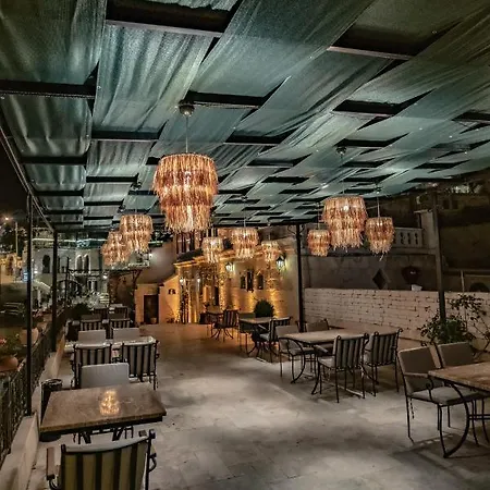 House Hotel